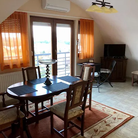 Savelij Apartment Heviz