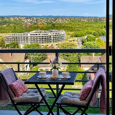 Savelij Apartment Heviz